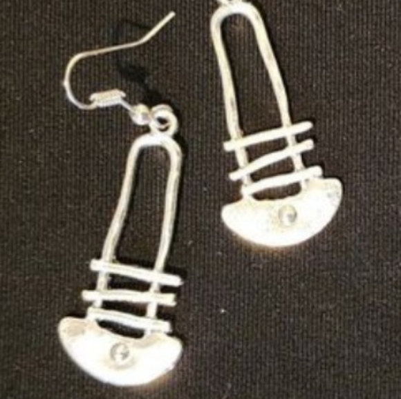 Silver Dangles - Picture 2 of 2